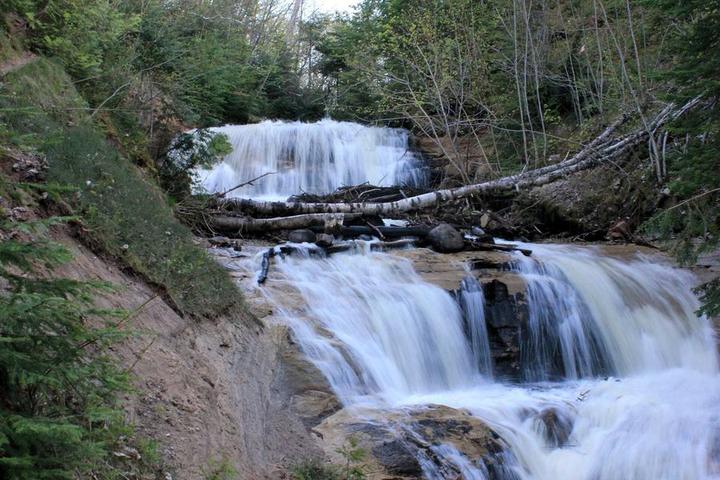 Sable Falls cascading over sandstone ledges